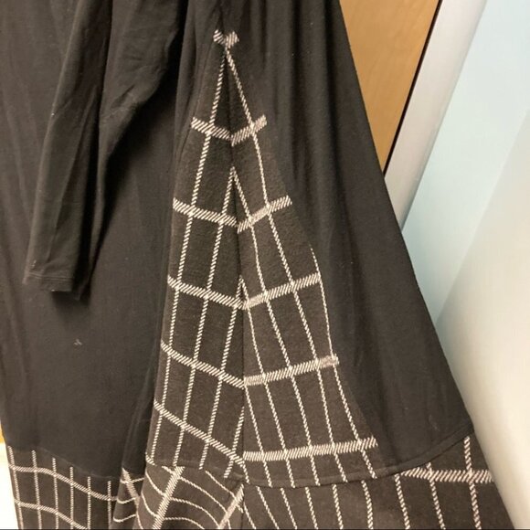 ALEMBIKA Sz XXL Lagenlook High Low Hem Line Knit Black top w/ Plaid Fabric Dress - Picture 7 of 7